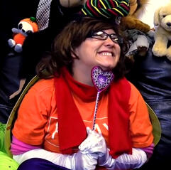 hyper fangirl; nostalgia critic